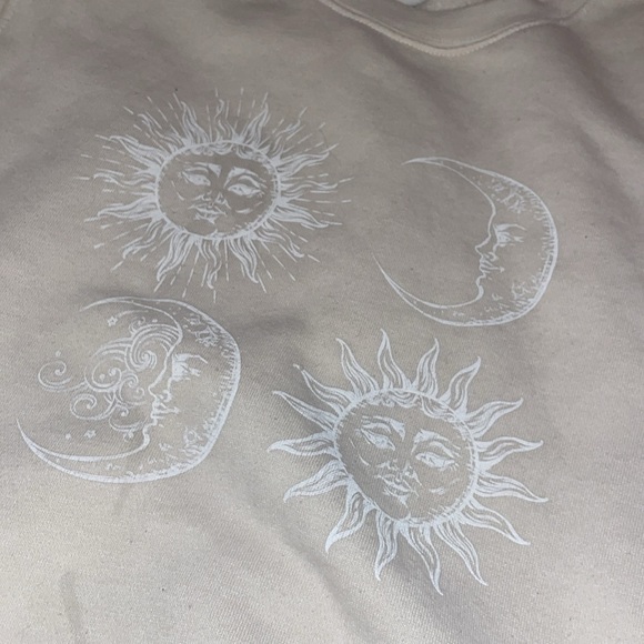 Pacific & Co beige sun and moon sweater - Picture 2 of 4